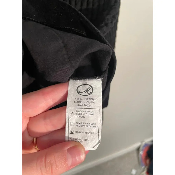 Mod-o-doc Black Waffle Knit and Velvet Casual Lightweight Jacket - Picture 10 of 10